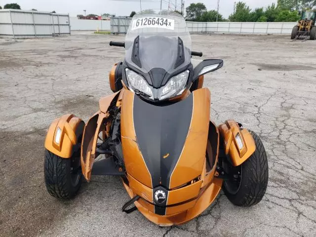 2014 Can-Am Spyder Roadster ST