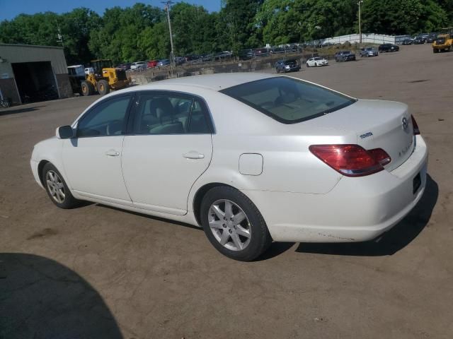 2005 Toyota Avalon XL