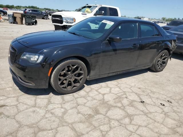 2016 Chrysler 300 S