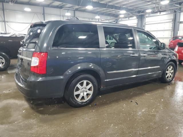 2011 Chrysler Town & Country Touring