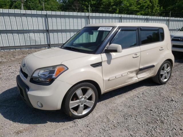 2011 KIA Soul +