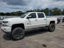 Camiones salvage sin ofertas aún a la venta en subasta: 2017 Chevrolet Silverado K1500 LTZ