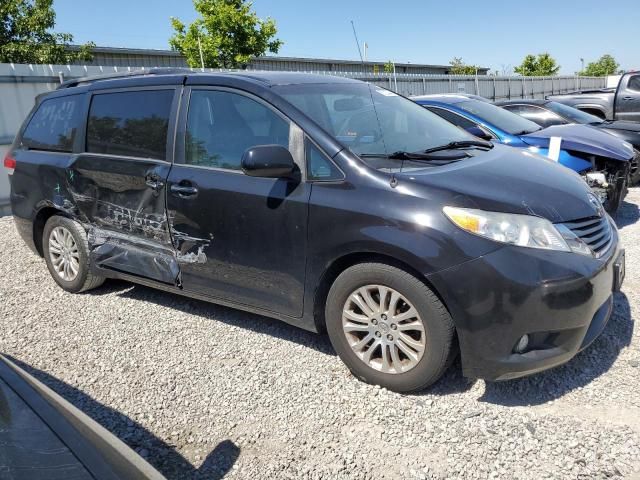 2014 Toyota Sienna XLE