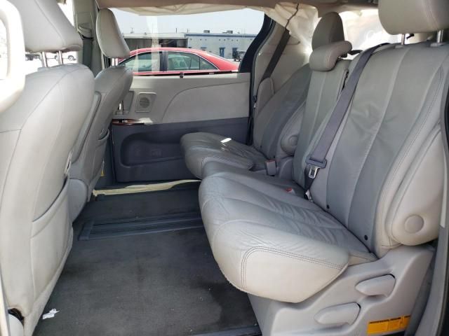 2011 Toyota Sienna XLE