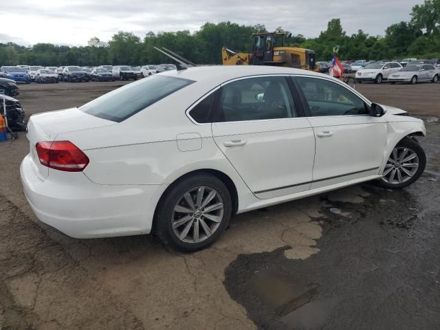 2012 Volkswagen Passat SEL