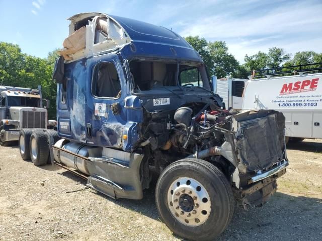 2013 Freightliner Cascadia 125