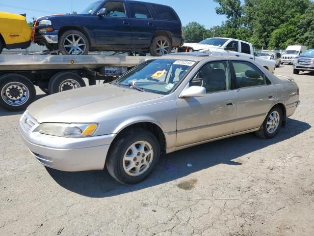 1999 Toyota Camry LE