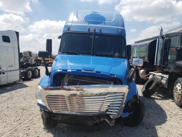 2010 Freightliner Cascadia 125