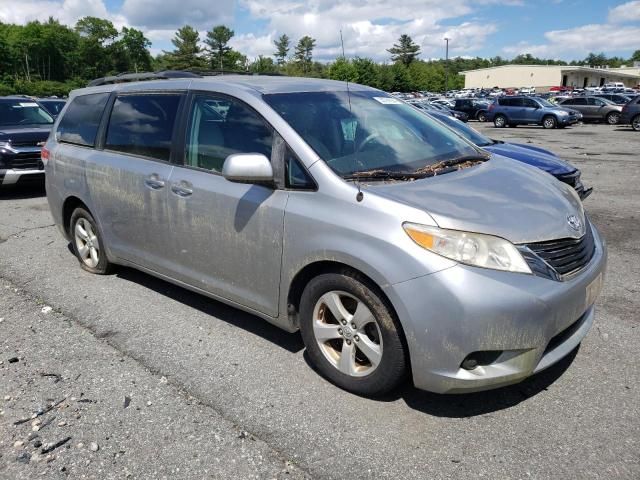 2011 Toyota Sienna LE