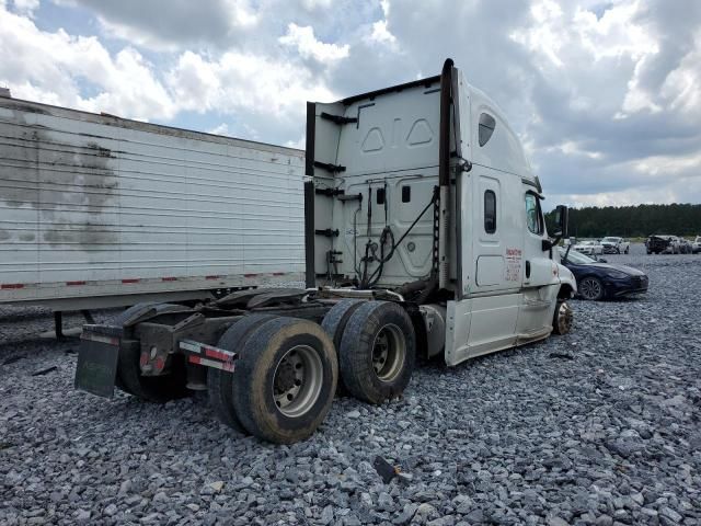 2016 Freightliner Cascadia 125