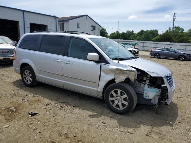 2010 Chrysler Town & Country Touring