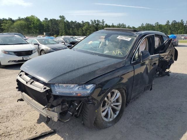 2019 Audi Q7 Premium Plus