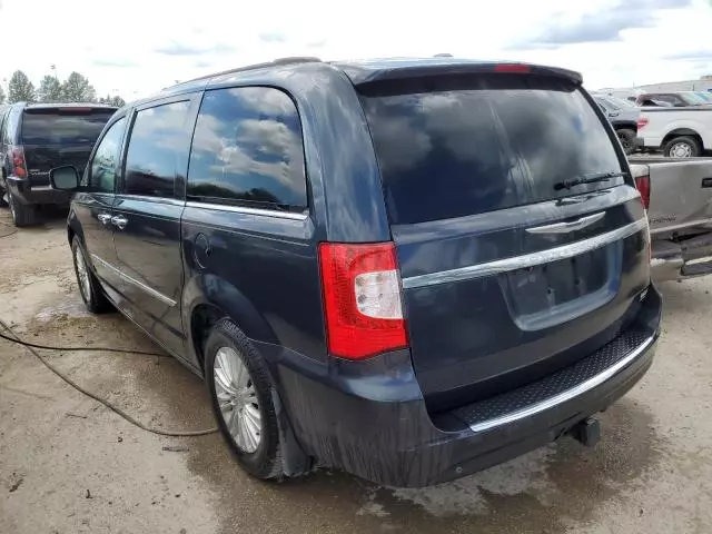 2013 Chrysler Town & Country Touring L