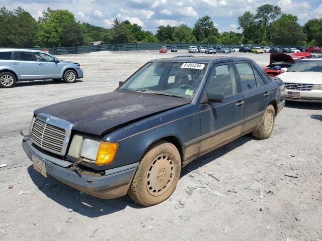 1988 Mercedes-Benz 300 E