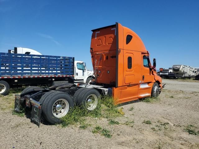 2022 Freightliner Cascadia 126