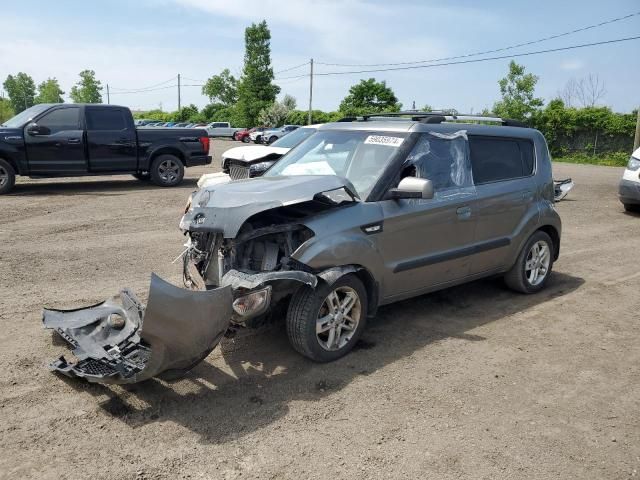 2010 KIA Soul +