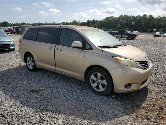 2012 Toyota Sienna LE