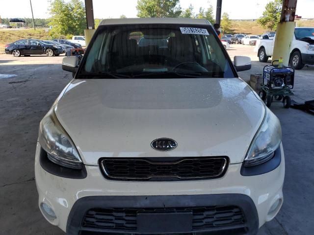 2013 KIA Soul +