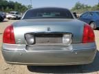 2005 Lincoln Town Car Signature Limited