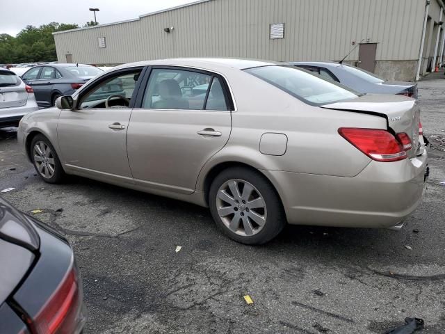 2005 Toyota Avalon XL