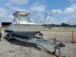 Salvage boats for sale at Houston, TX auction: 1990 Bayliner Boat