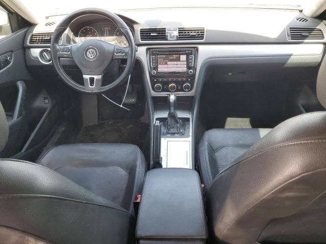 2012 Volkswagen Passat SE