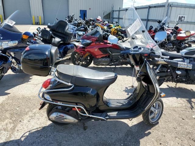 2010 Vespa LX 150