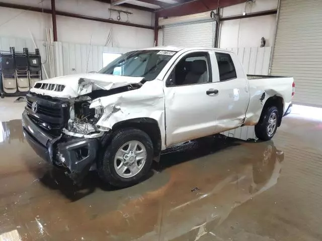 2016 Toyota Tundra Double Cab SR/SR5