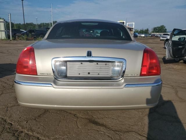 2009 Lincoln Town Car Signature Limited