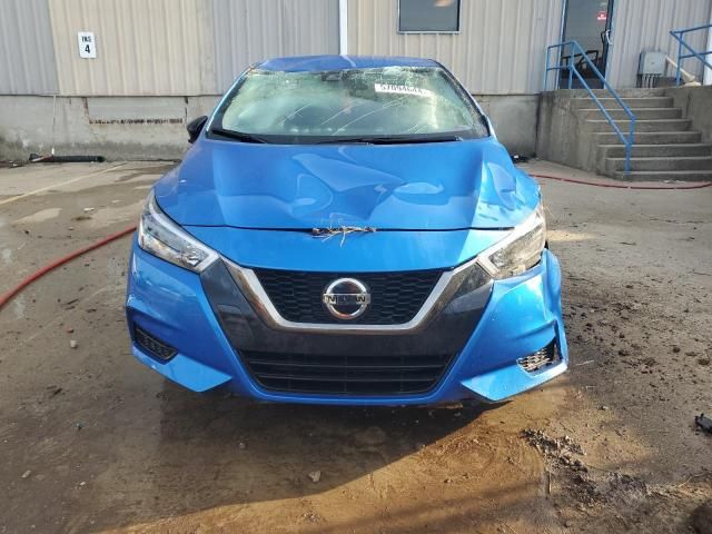 2022 Nissan Versa SR