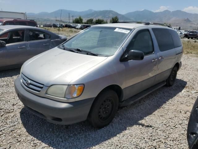 2002 Toyota Sienna CE