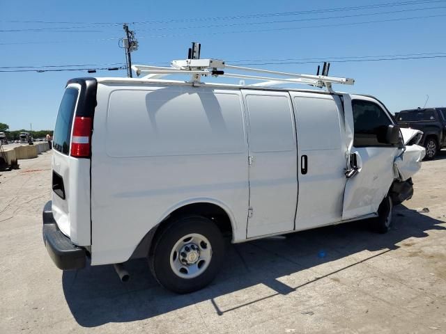 2022 Chevrolet Express G2500