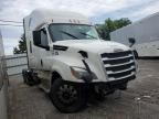 2020 Freightliner Cascadia 126