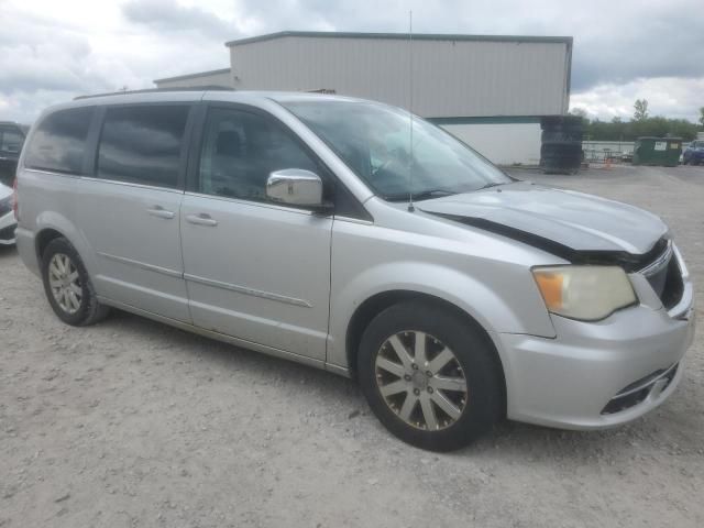 2011 Chrysler Town & Country Touring L