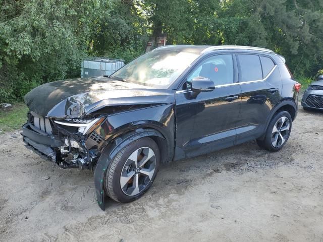 2024 Volvo XC40 Plus