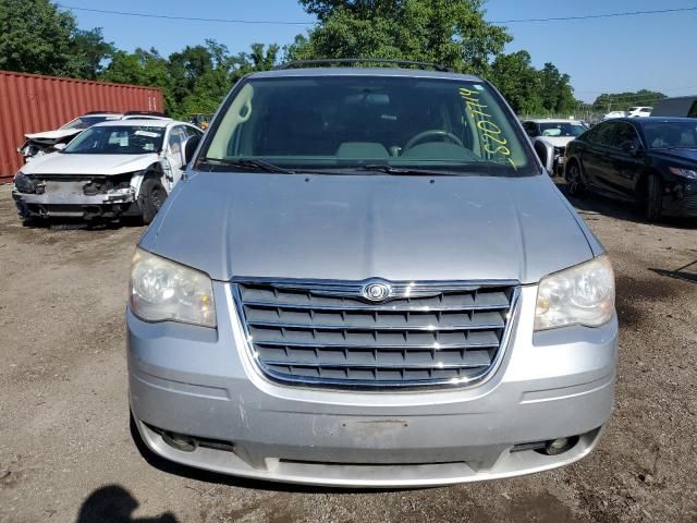 2010 Chrysler Town & Country Touring