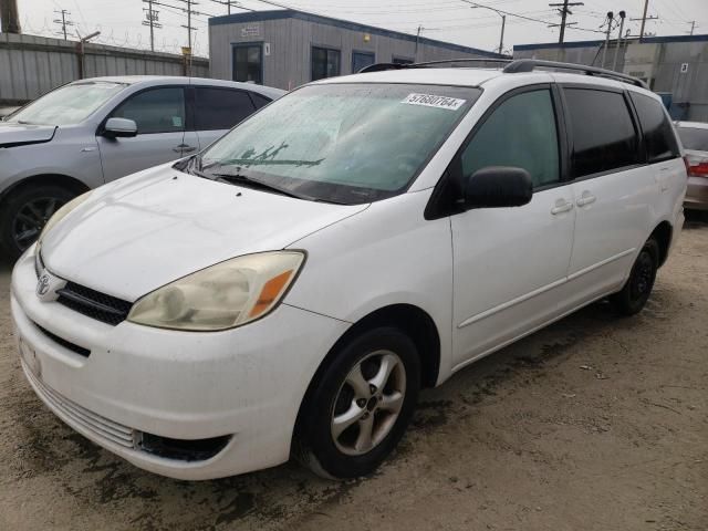 2005 Toyota Sienna CE