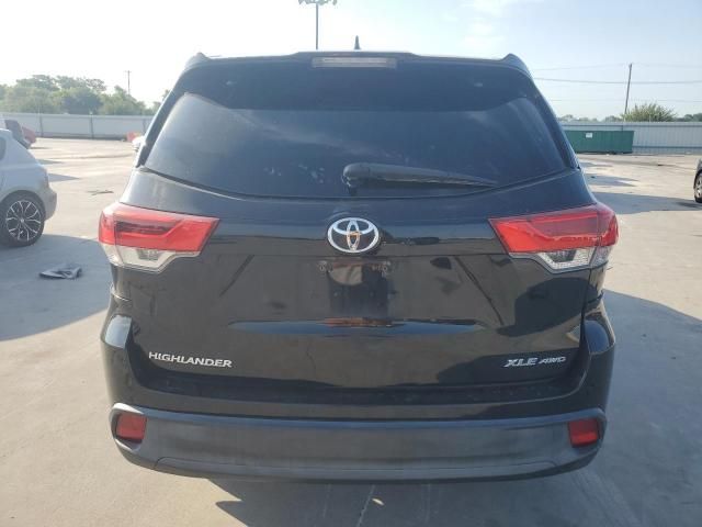 2017 Toyota Highlander SE