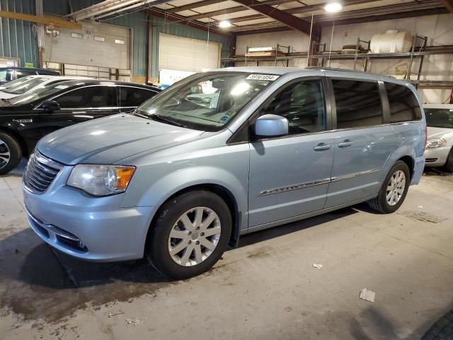 2013 Chrysler Town & Country Touring