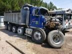 2005 Kenworth Construction T800