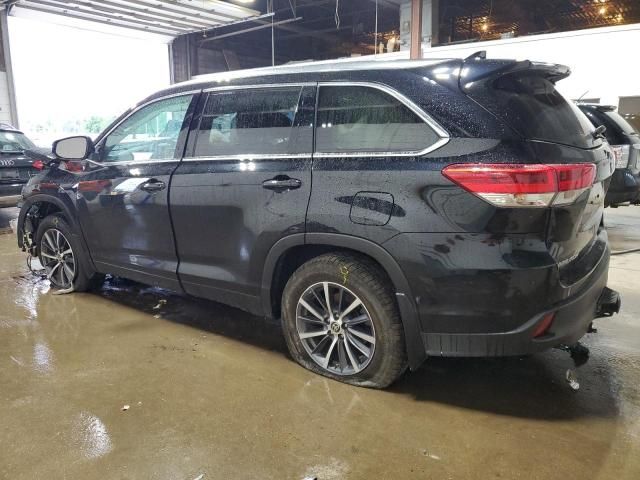 2019 Toyota Highlander SE