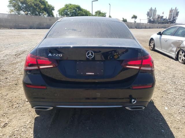 2019 Mercedes-Benz A 220