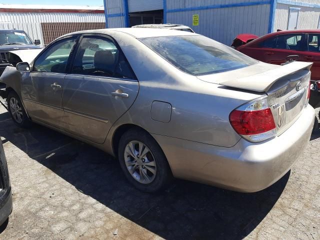 2005 Toyota Camry LE