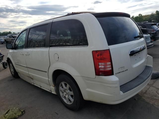 2009 Chrysler Town & Country Touring