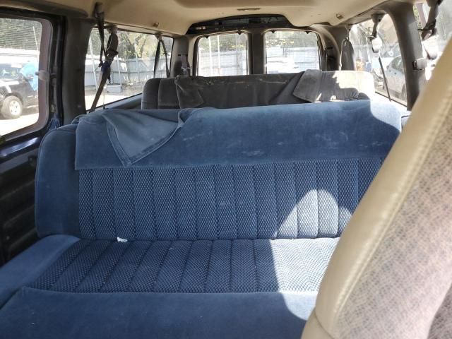 2002 Chevrolet Express G3500