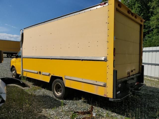 2008 GMC Savana Cutaway G3500