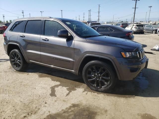 2020 Jeep Grand Cherokee Laredo