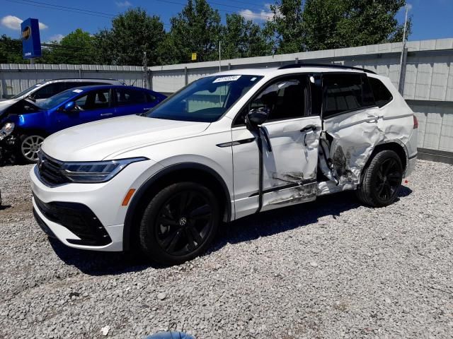 2023 Volkswagen Tiguan SE R-LINE Black