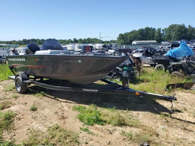 2015 Basstracker Boat