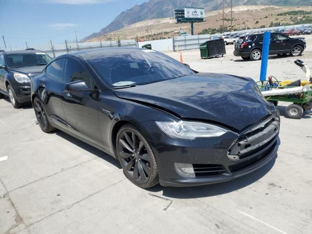 2015 Tesla Model S 70D